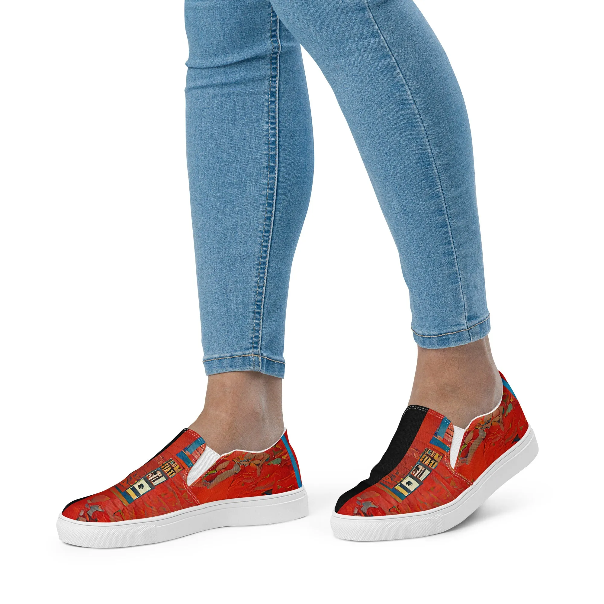 Half Black Half Hónghǎi - Womens Slip-On Canvas Shoes