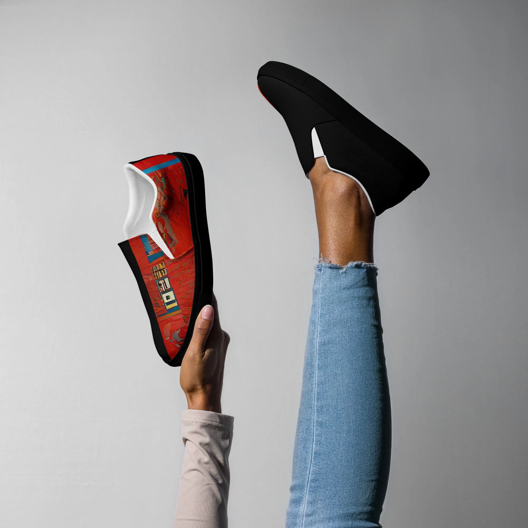 Half Black Half Hónghǎi - Womens Slip-On Canvas Shoes