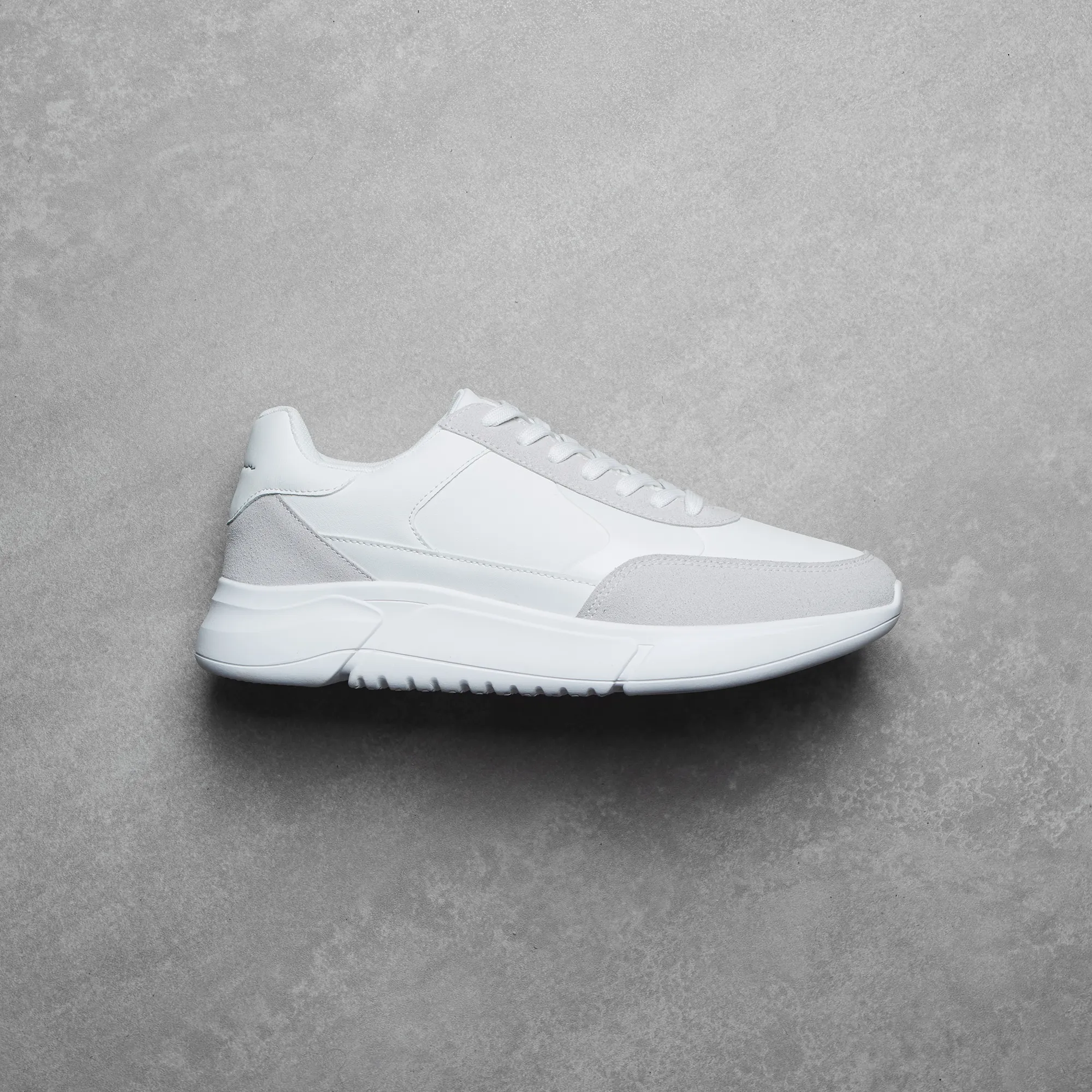 Premium LTHR Runner | White