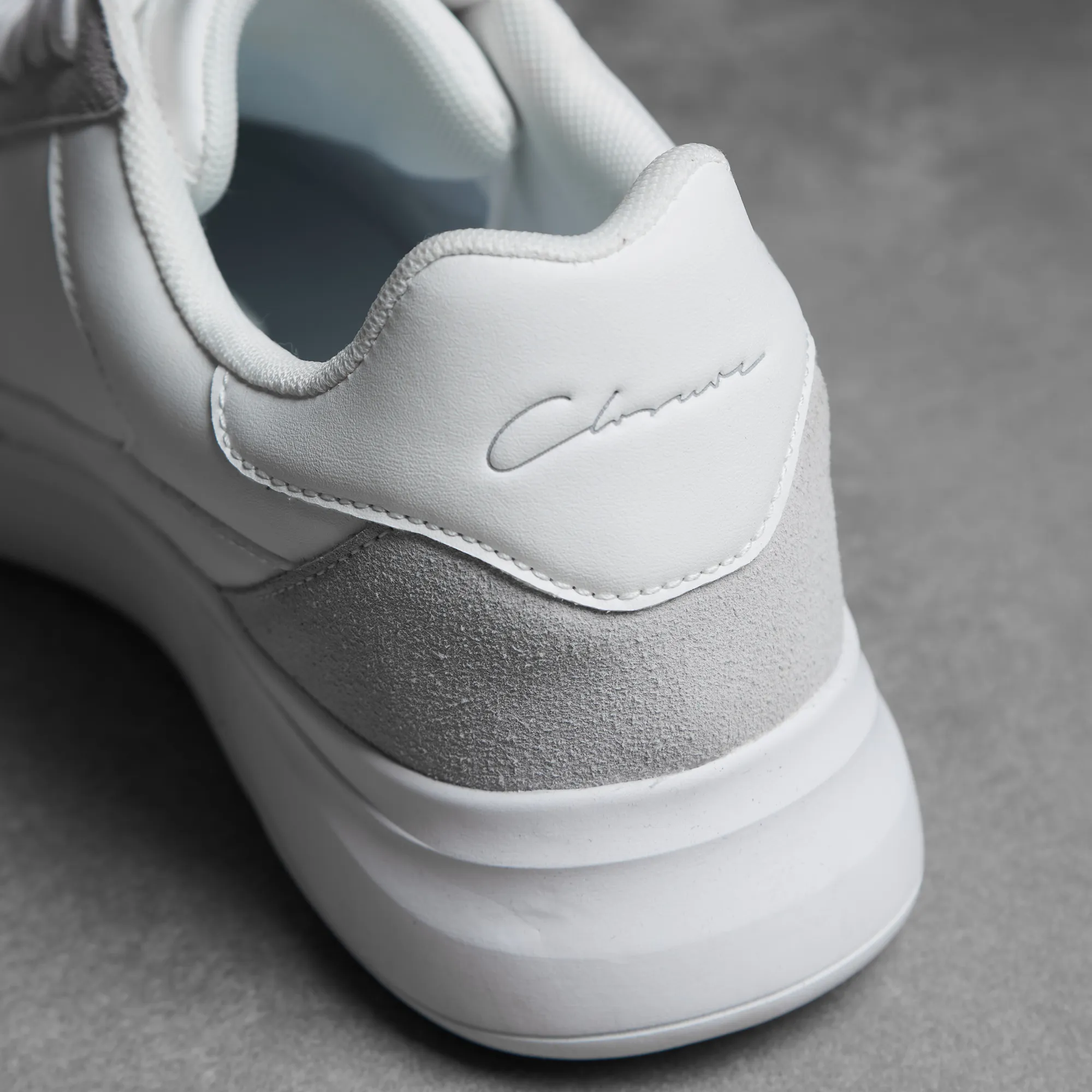 Premium LTHR Runner | White