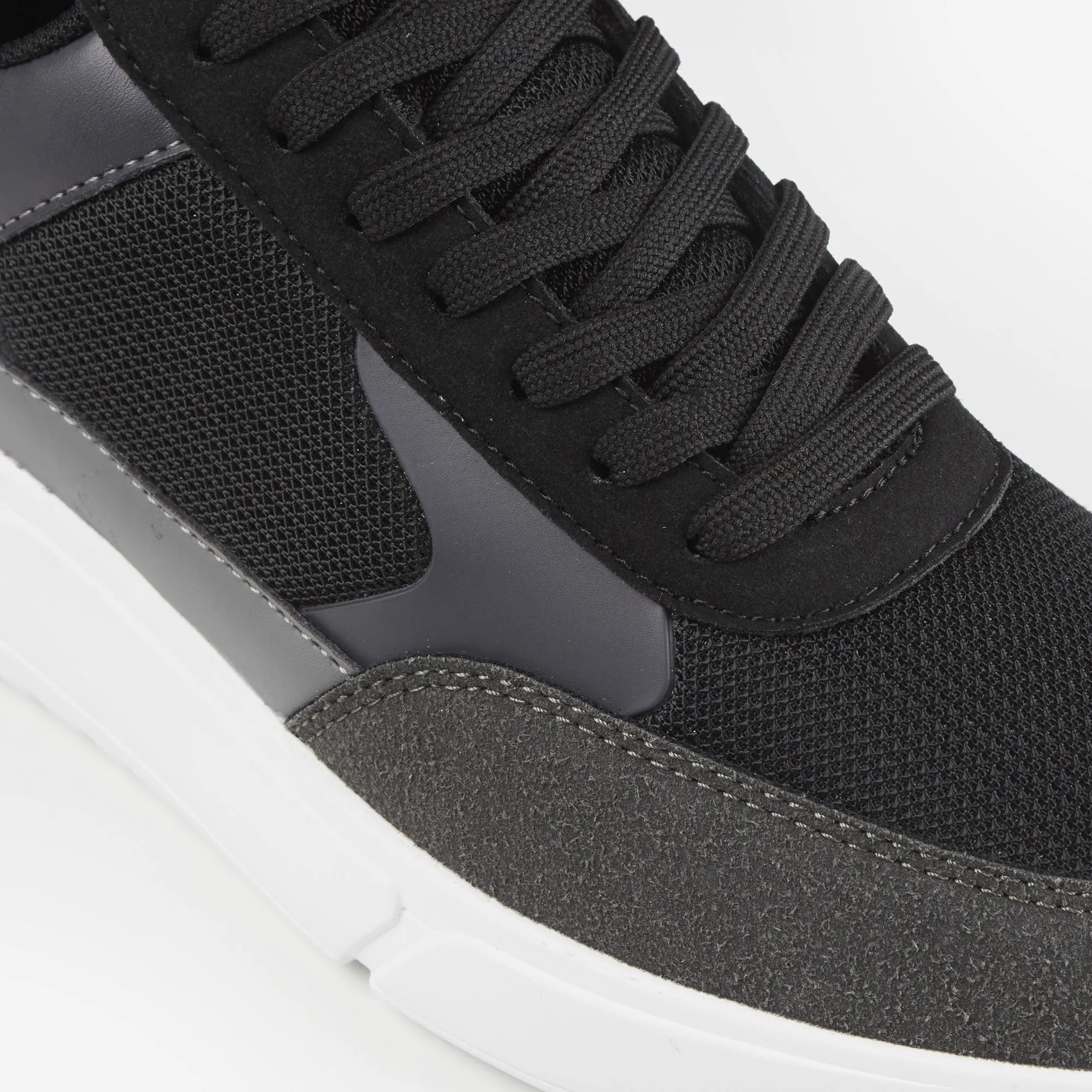 Premium Mesh Runner | Black Charcoal
