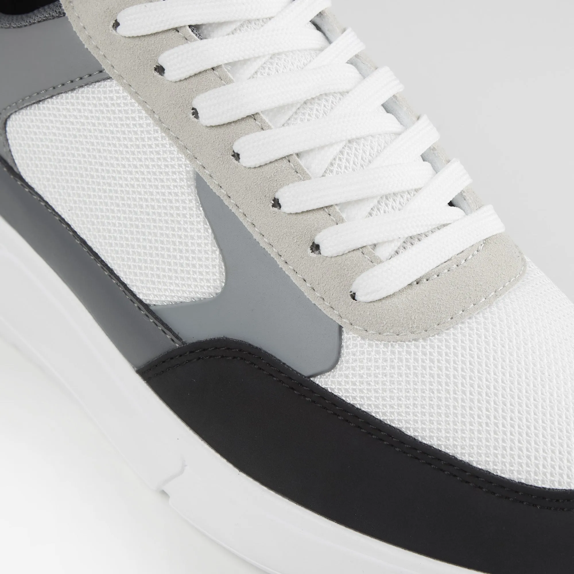 Premium Mesh Runner | White Grey Black